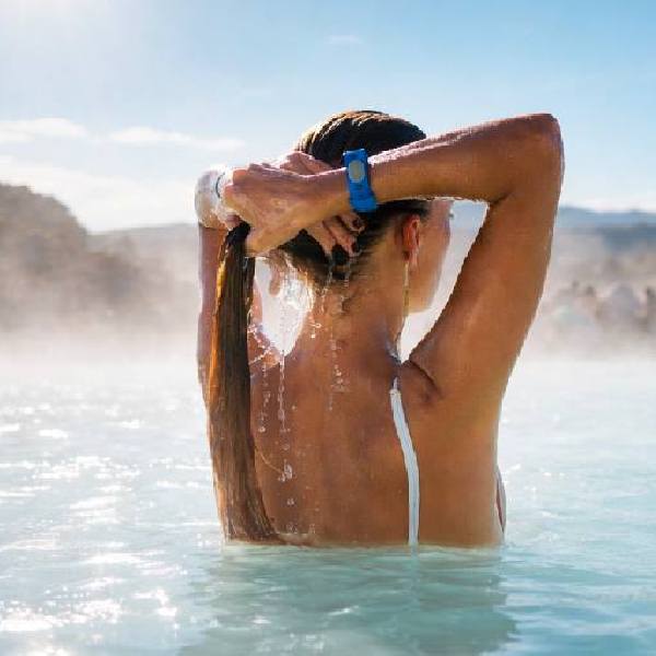 To and from the BLÁA LÓNIÐ